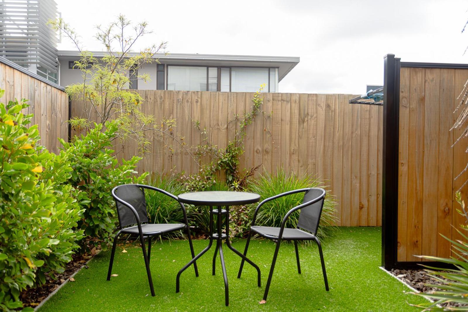 Modern 2 Bedroom Townhouse In Cbd With Parking! Sleeps 5 クライストチャーチ エクステリア 写真